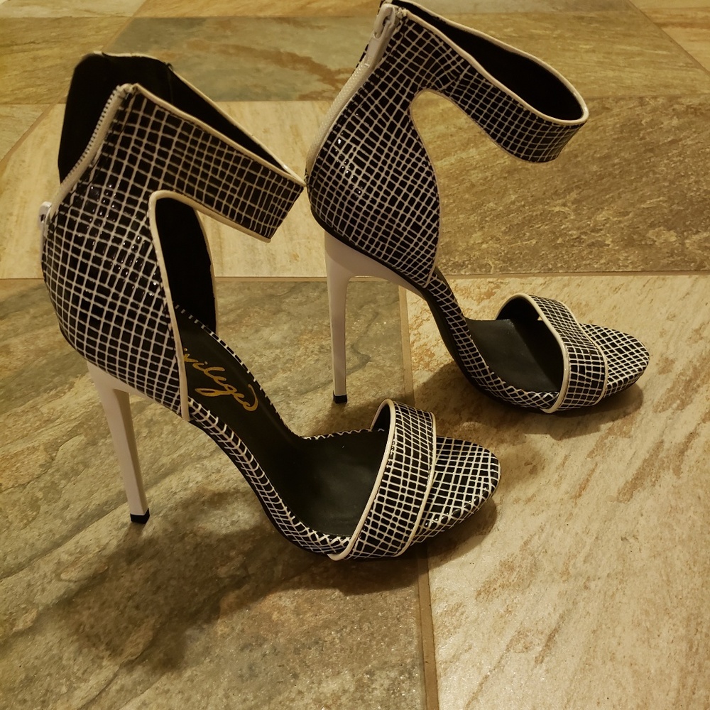 Privileged Sandals, brand new